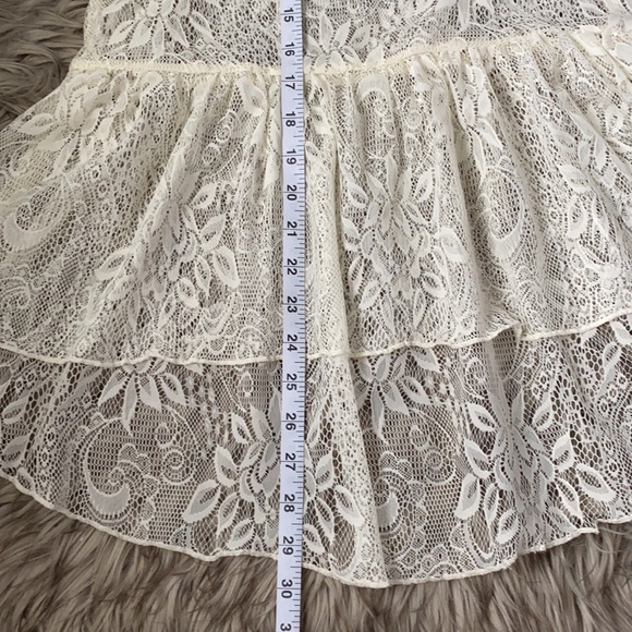 Kimchi Blue lace peplum top - Picture 3 of 4